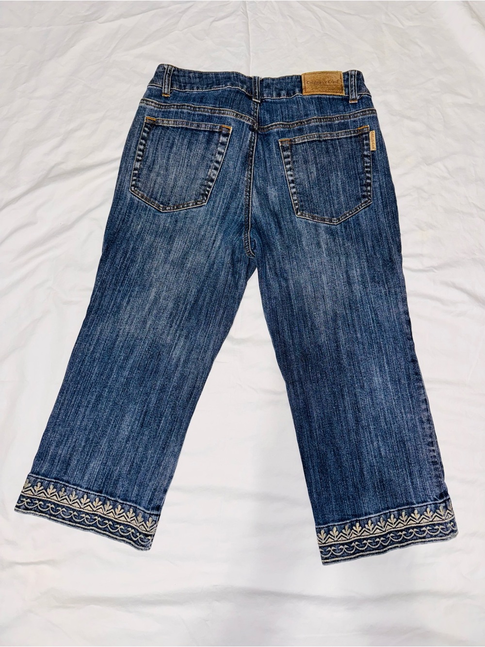 Embroidered Jeans - Picture 2 of 4